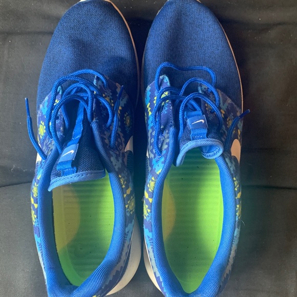 Nike Roshe - Picture 5 of 5